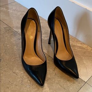 Gianvito Rossi Black Leather Heels size 37.5 pumps